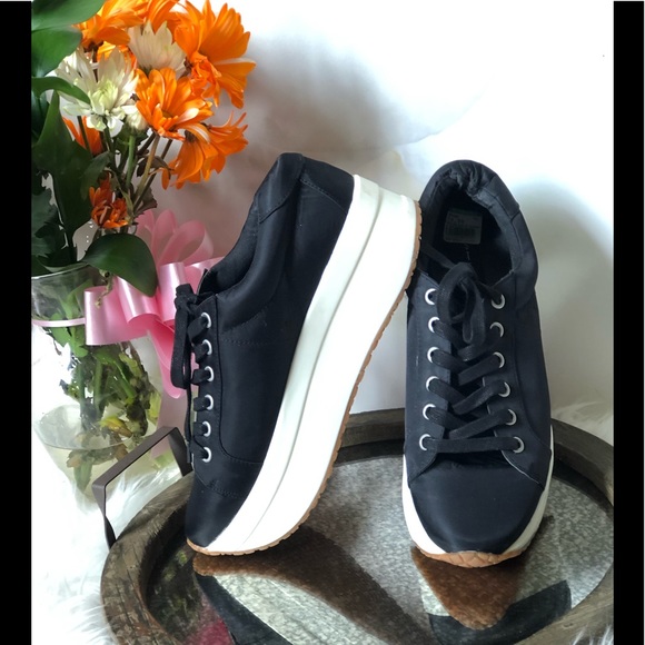 steven glazed lace up sneakers